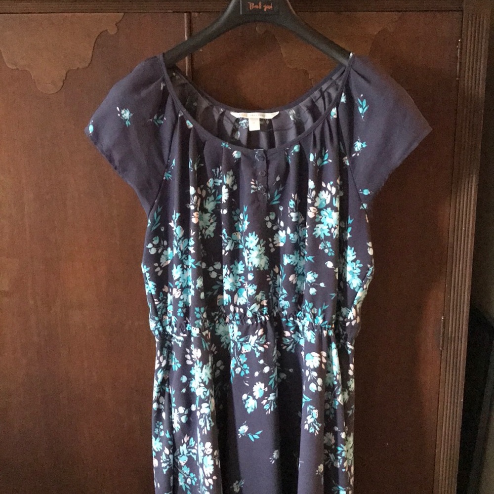 Lauren Conrad Dress with Pockets!! - XL